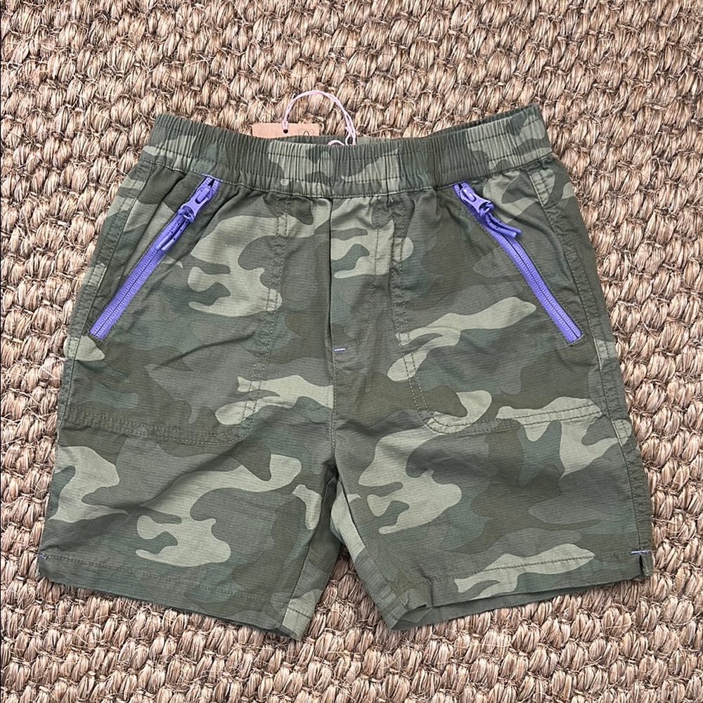 Mini Boden camo shorts, boys size 9 youth NWT